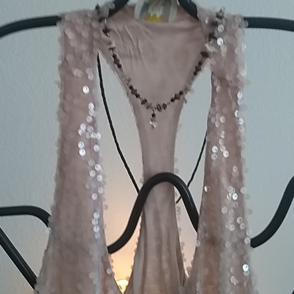 Top - Picture 4 of 4